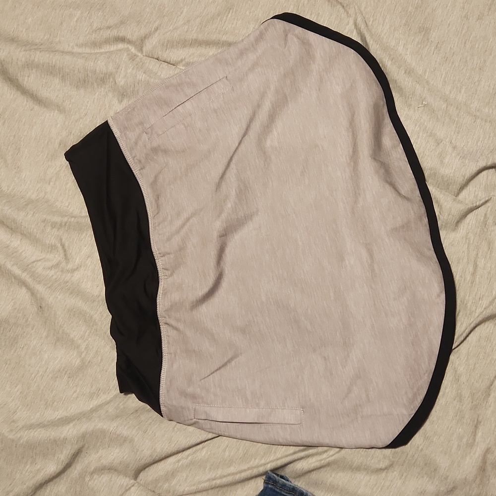 Simply southern tennis skirt size small grey and black